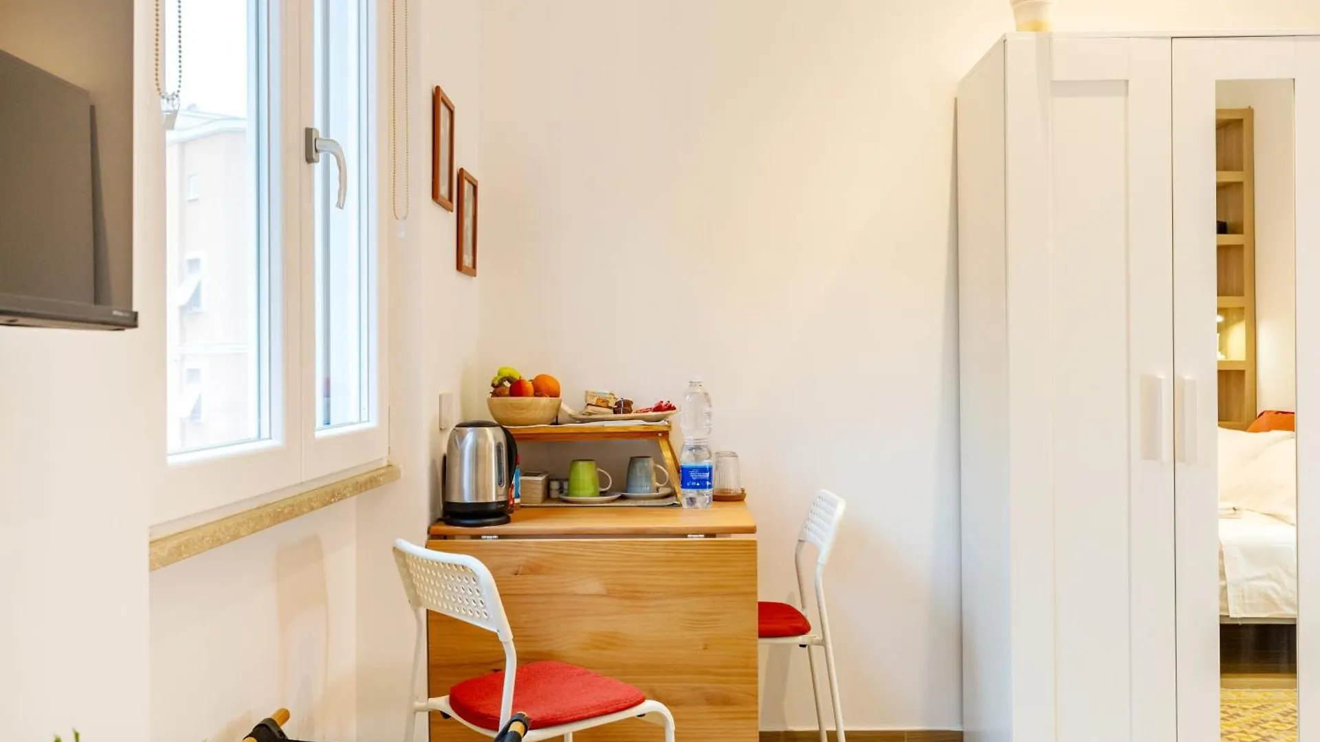Luminosa Camera Con Bagno Privato Interno - Vicina Alla Metro Rome Homestay